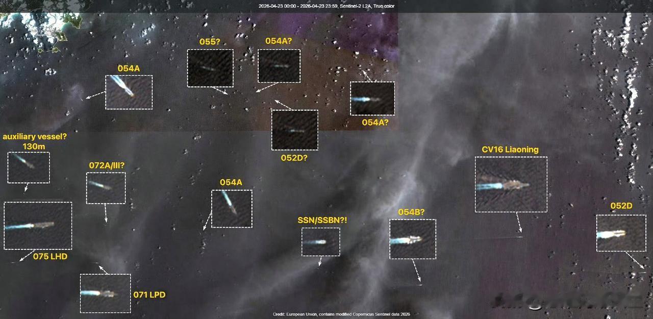 好家伙，今天看到咱们这个“肩并肩并肩”豪华大阵仗编队，难道这是要给美菲日“肩并肩