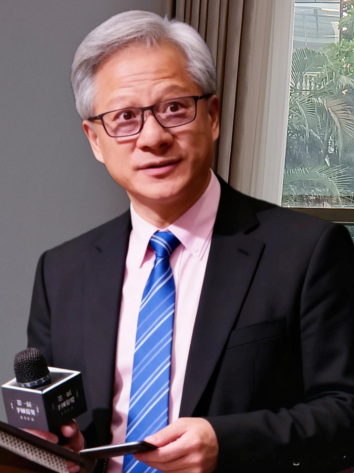 突发新闻英伟达突然宣布10月30日,英伟达CEO黄仁勋在韩国宣布,英伟达将