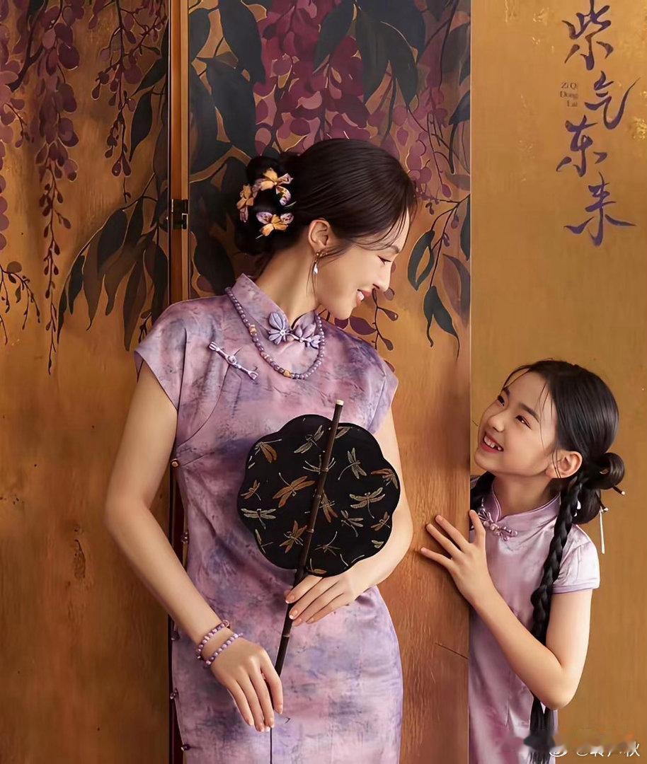 董璇和女儿的这一组旗袍大片太好看了​​​