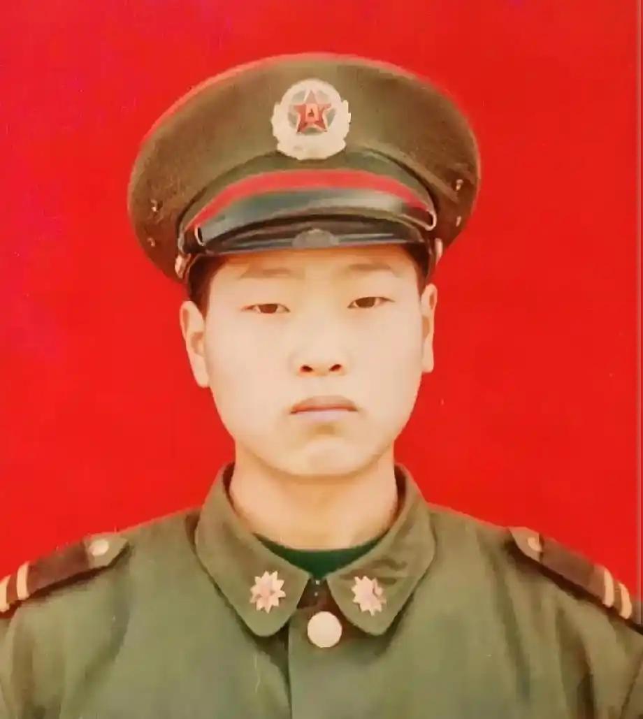 河南郸城退伍军人仵瑞华的遭遇，简直是离谱到了极点，正常人根本想不出也干不出这种颠