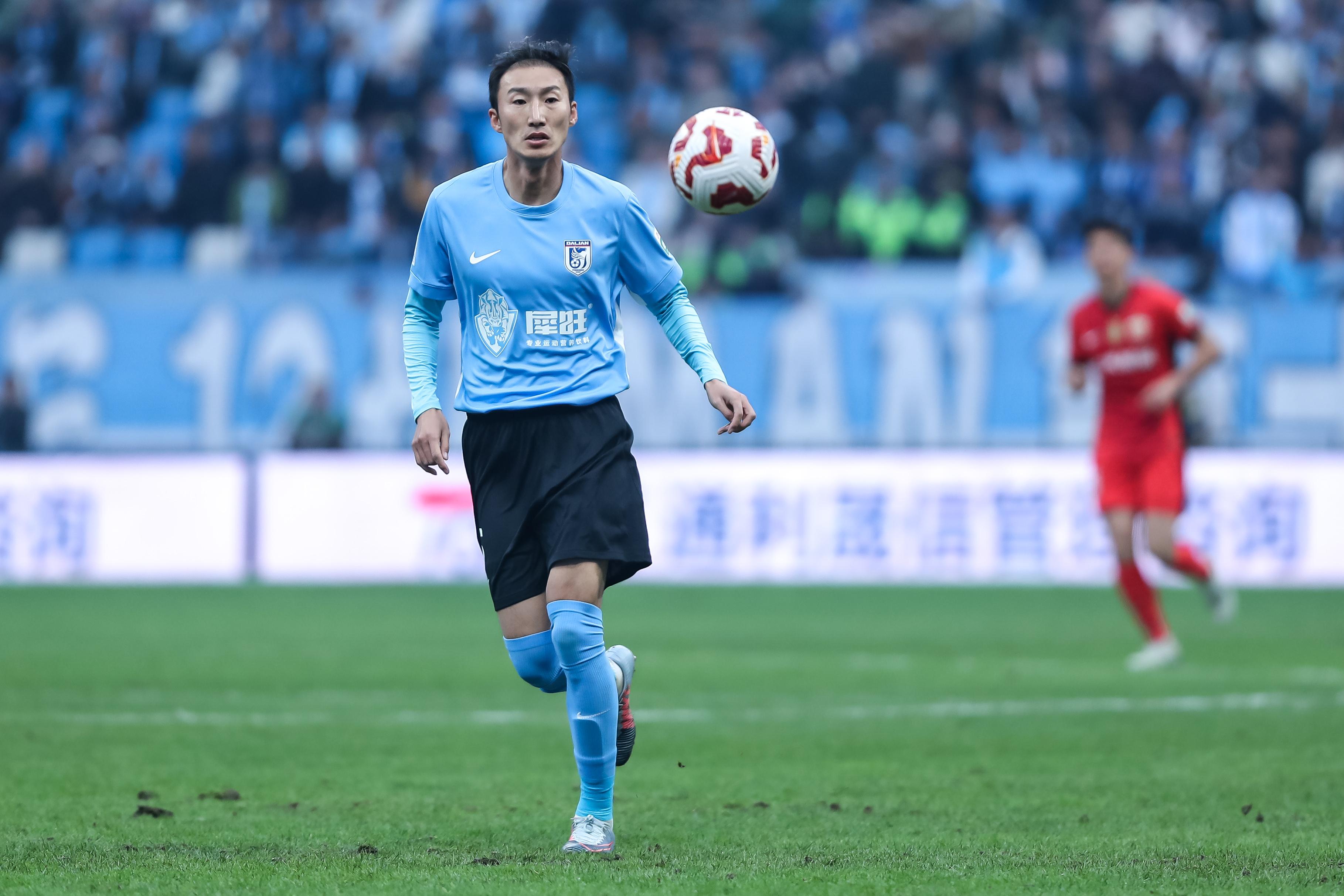 英博老将晋鹏翔离队: 因球队规划离开, 万般滋味涌上心头