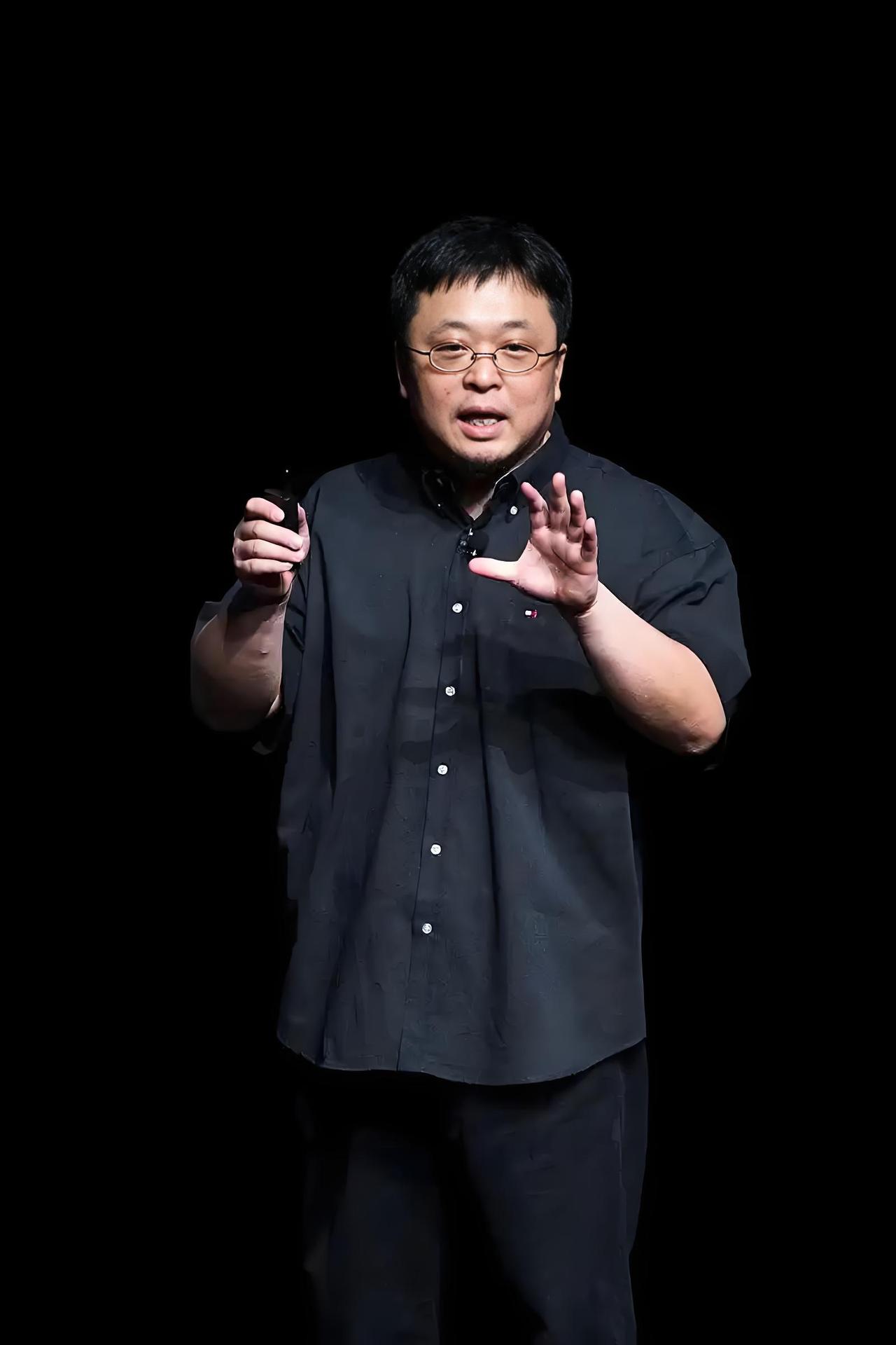 6月30日罗永浩发文力挺韩红：鞭辟入里，力透纸背！罗永浩坦言，自己也不喜欢韩红