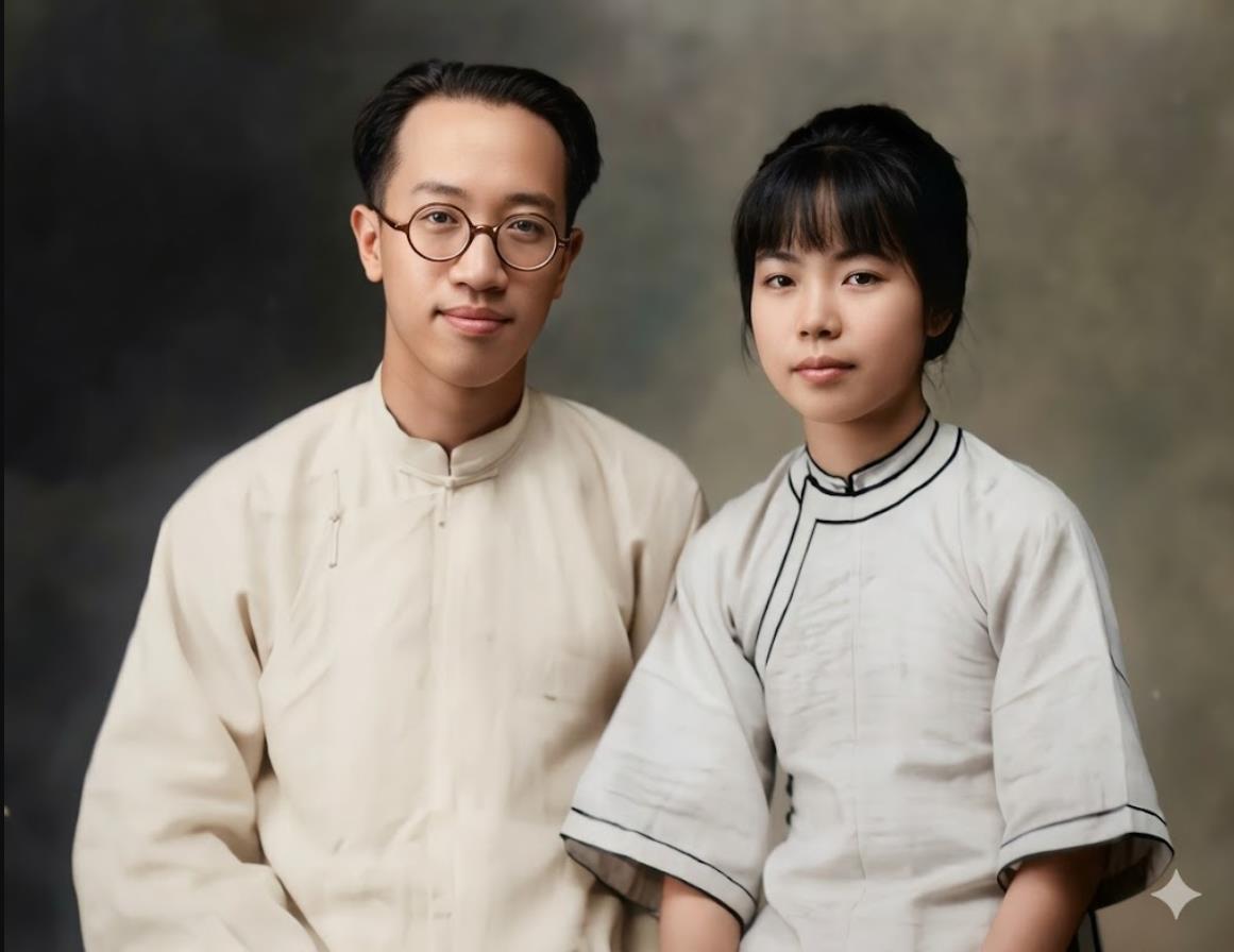 1926年，北平，青年梁实秋与妻子程季淑婚前合影。左边戴着圆框眼镜是梁实秋，他