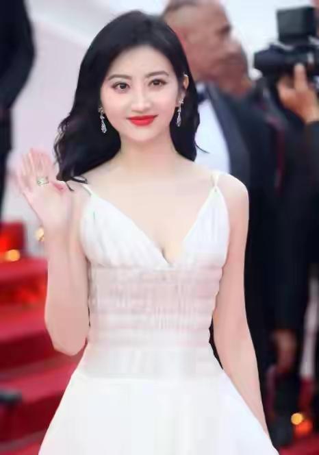 朱女士胚胎案的舆论战刚平息没几天，孙宇晨也玩起了舆论战。一觉醒来，仿佛天都