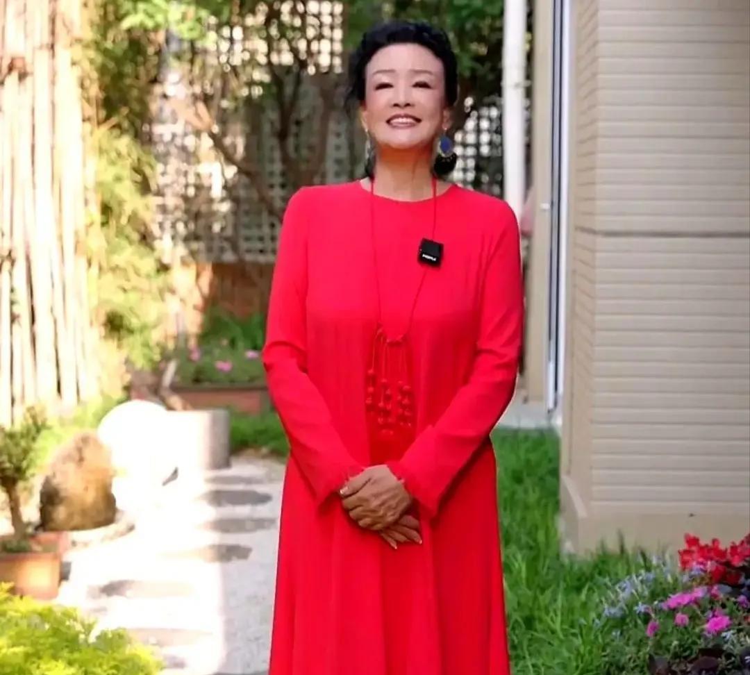 人怎么能捅出这么大的篓子真没想到，竟然有人因为张兰祝福小两口的事情大打出手