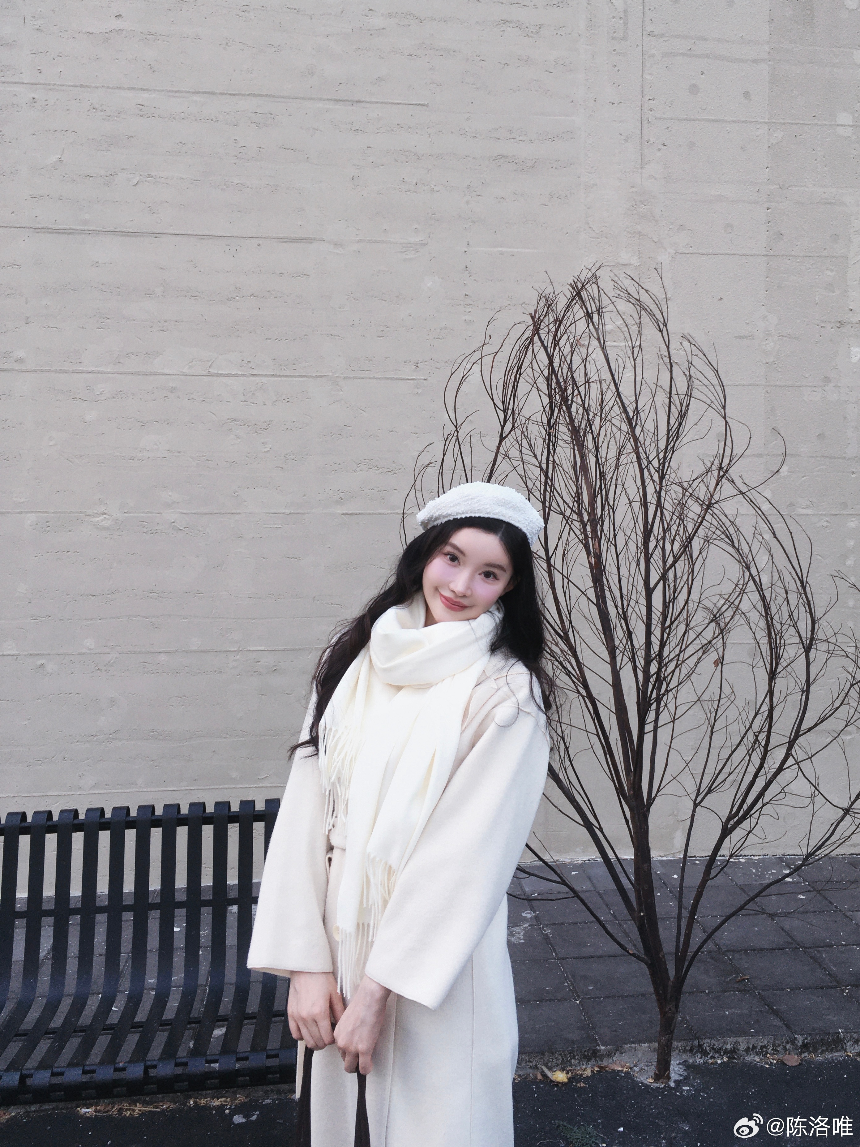 闪现一个在过冬天的阿唯