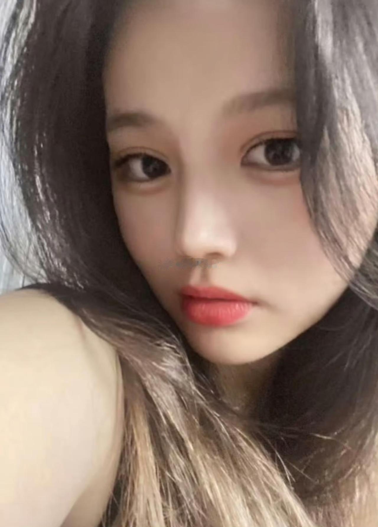 安徽安庆22岁医学生被吃软饭的前男友杀害，一审被判处死刑，总算看到一个一命抵一命