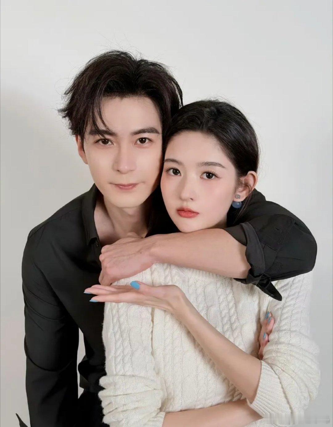 这次是真被陈星旭和王玉雯戳中了！之前俩人互动多，总被说是剧宣需要，可今天龚俊新剧