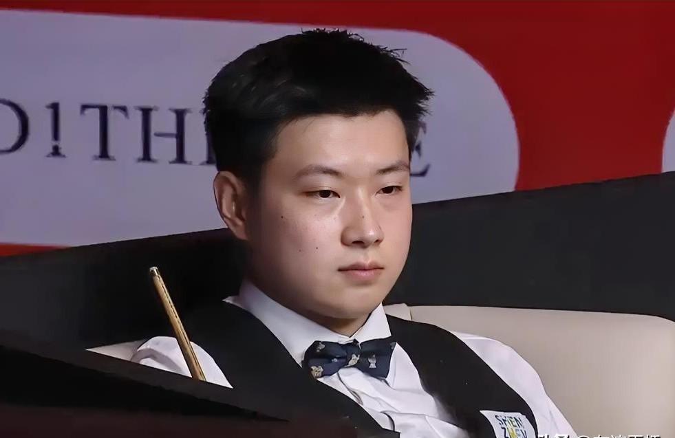 深圳公开赛首日三场冷门，赵心童的输法最让人堵心！世界第一、主场作战、对手排名第