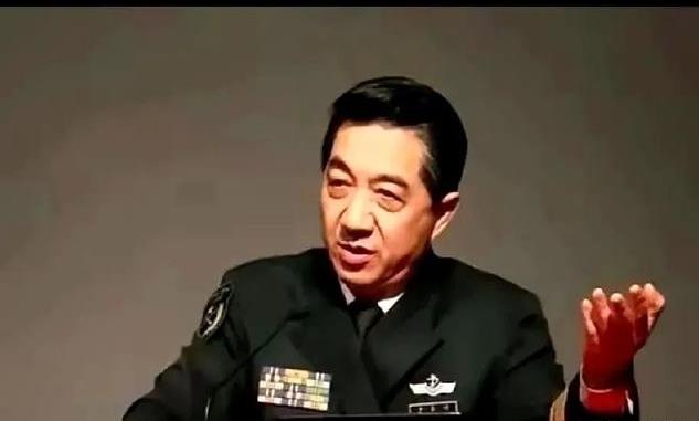 谢谢你张召忠！你真是伟大的预言家！2015年你就说过：“美国啥也不干，让东方大国