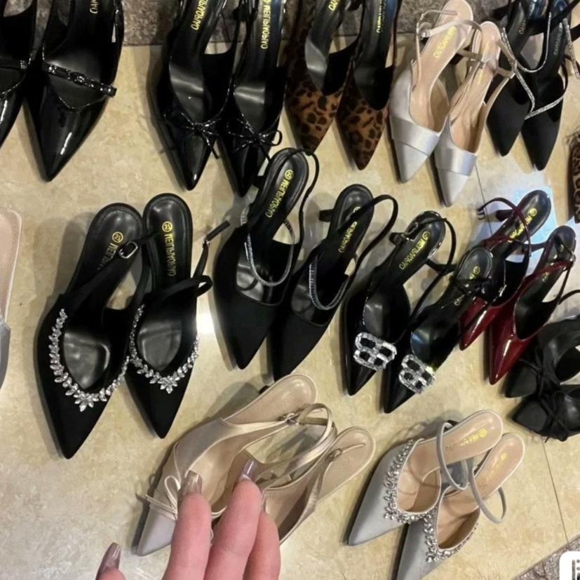 一个夏天就造掉这么多高跟鞋，是不是每个都市职场女性都这样？高跟鞋你为何爱上高跟