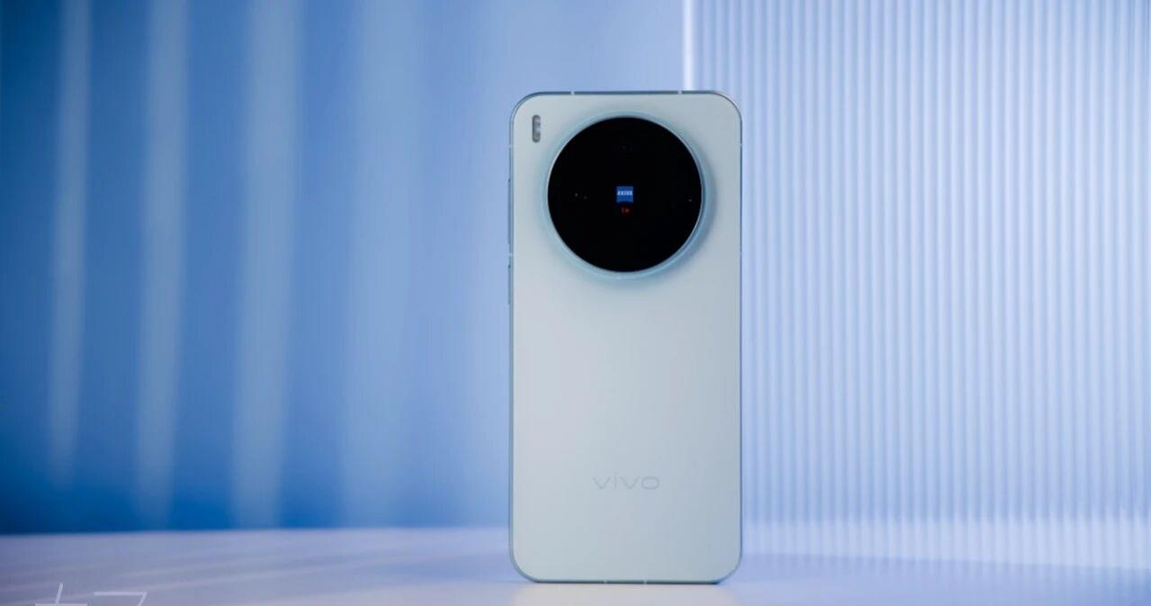 轻薄小直屏，蓝得刚刚好-vivoX300自在蓝图赏浅浅晒一组vivo