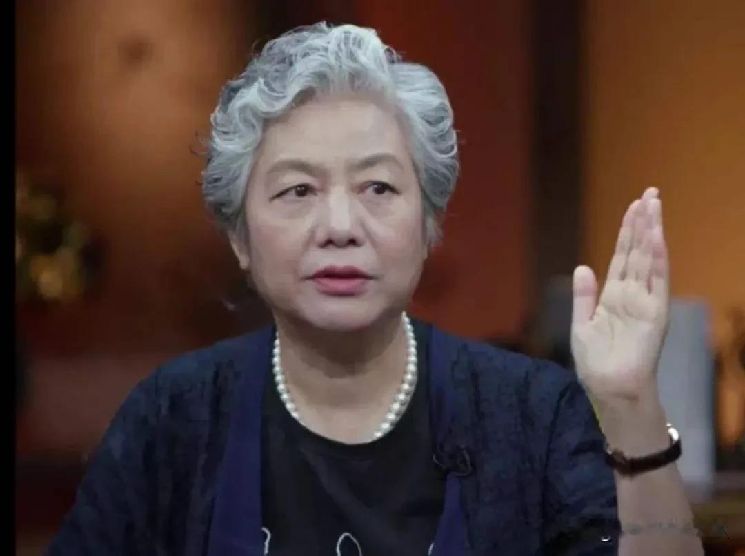 李玫瑾教授说：“对于孩子不合理的要求，要遵循四个原则：不要打，不要骂，不要说教