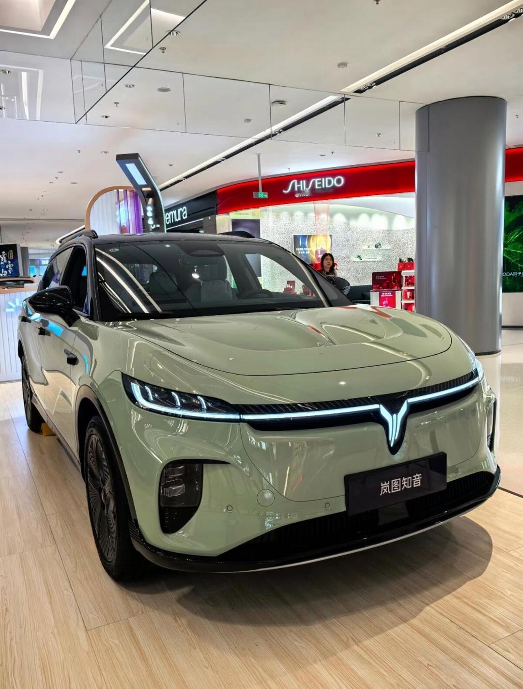 近期，岚图知音部分车主遭遇“提车即降价”的糟心情况，刚提车不久，新车就降价70