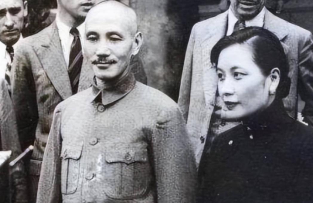 1947年，蒋介石来到延安，问一过路农民：你可见过毛泽东？谁想到，老农民的一番话
