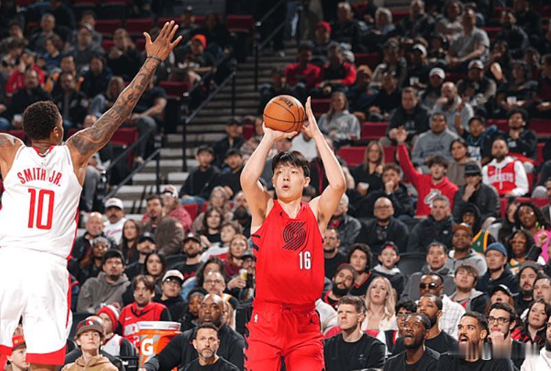 杨瀚森13分钟2分1板，进攻待打磨，防守卡位价值不可低估杨瀚森此战13分钟5