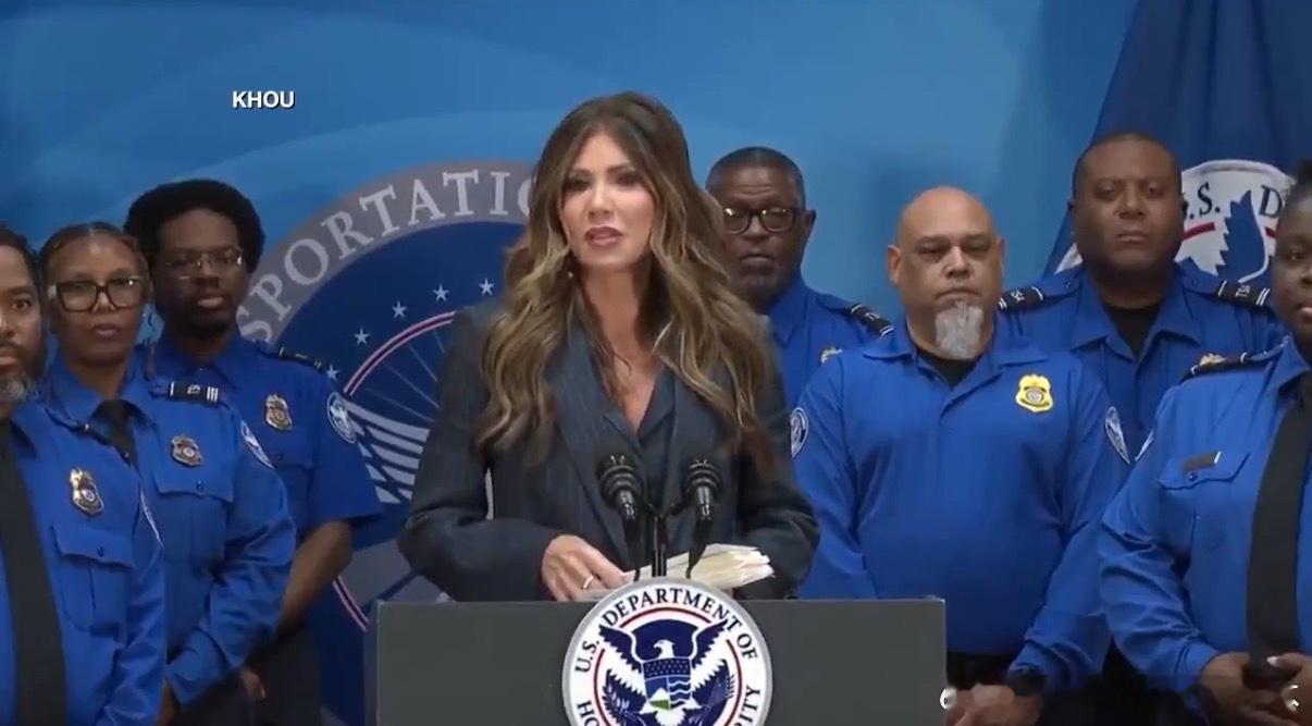 【黄金时代】在川普下令向休斯顿的美国运输安全管理局（TSA）工作人员发放奖金以表