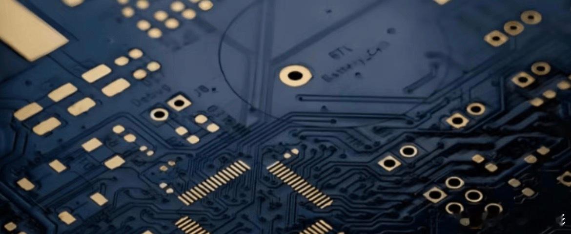 高阶HDI散热新方案：陶瓷基板供应商梳理一.驱动逻辑随着GPU单卡功率从300