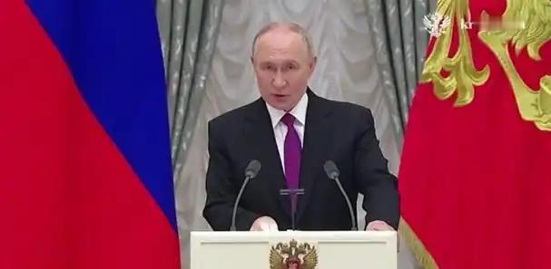 普京最担心的事情还是发生了！ 很多人认为，普京当前最头疼的是俄乌冲突的胶着，