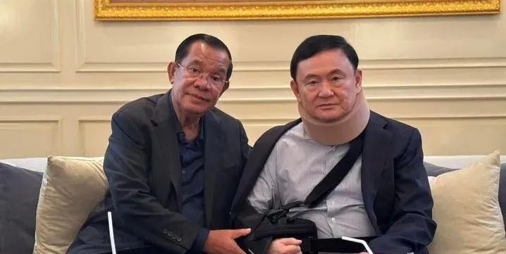 泰柬冲突，一对江湖大佬的江湖游戏。洪森将他信家族秘史抖出来后，表面上是恩仇快意