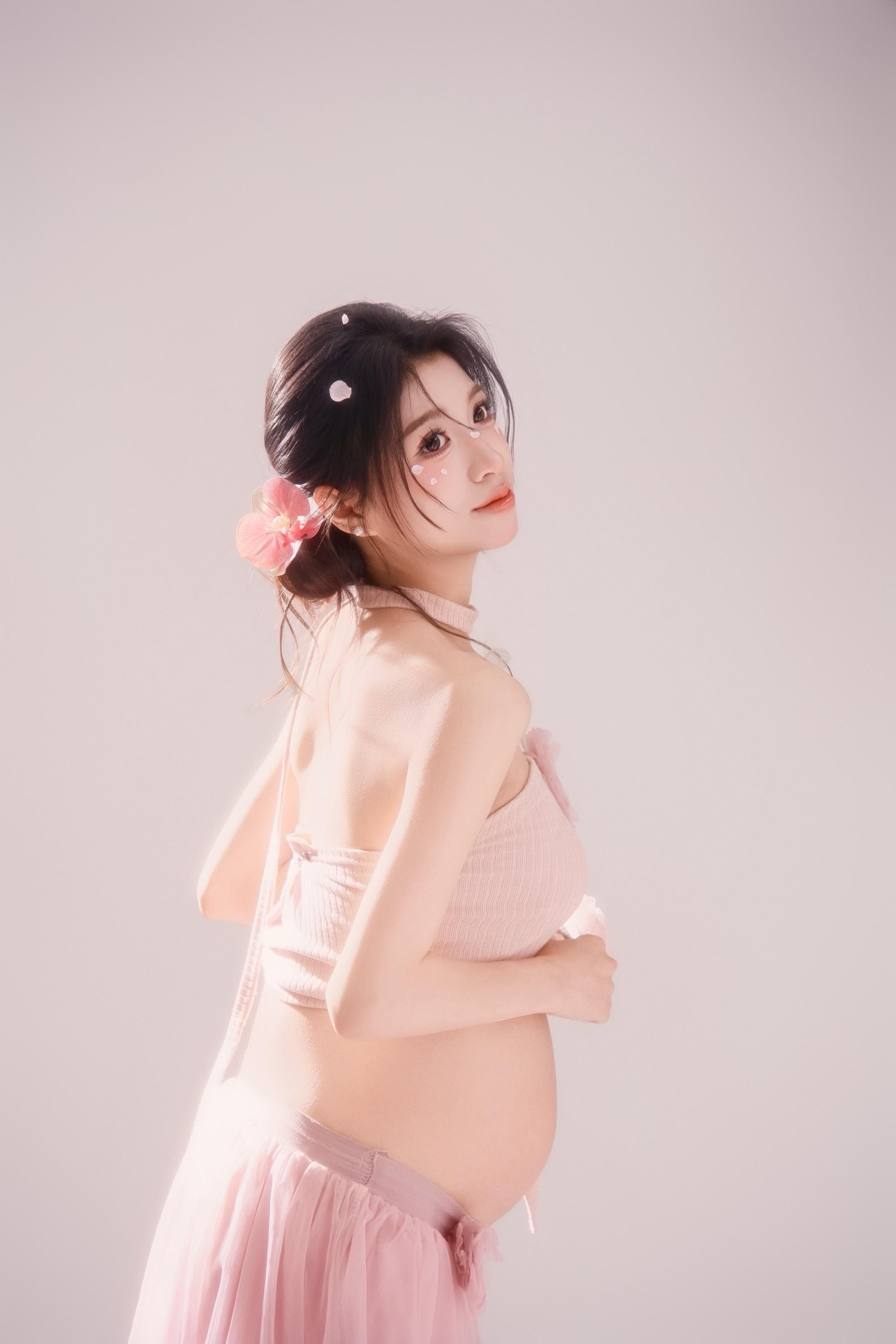 孕期记录：我的孕照来喽～一个身体两个心跳💗肚子里的小可爱，正在按计划...