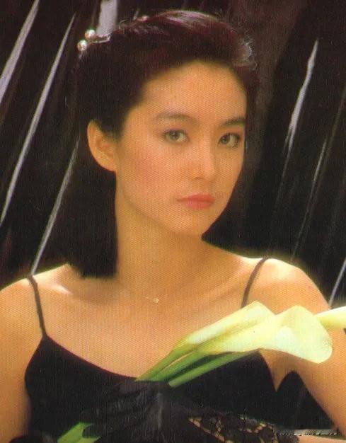 林青霞家也拿小强没办法！她那套价值11亿的豪宅，到底还是被蟑螂攻陷了。第