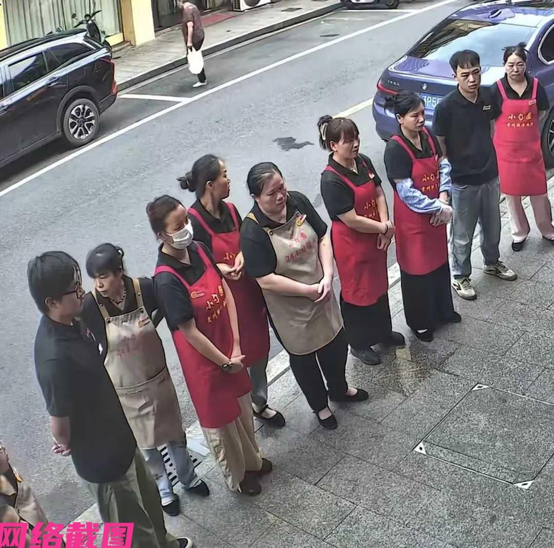 浙江有一家专门做牛肉火锅的店家却因为有客人点炒饭，竟然出现后厨无人愿意炒制还相互