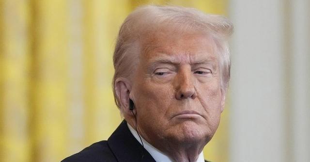 当地时间3月11日，美国总统特朗普在演讲中称：“中国大量使用煤炭。中国非常聪明。