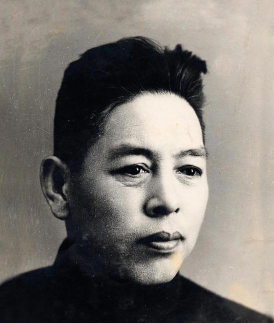1932年上海生死局！地下党员遭叛徒出卖，识破特务鸿门宴，乘国军装甲车惊险突围。