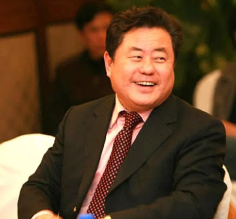 那天晚上，徐沛东对妻子说，我老爹老娘年纪大了，想接他们来住，给他们买套大房子，这