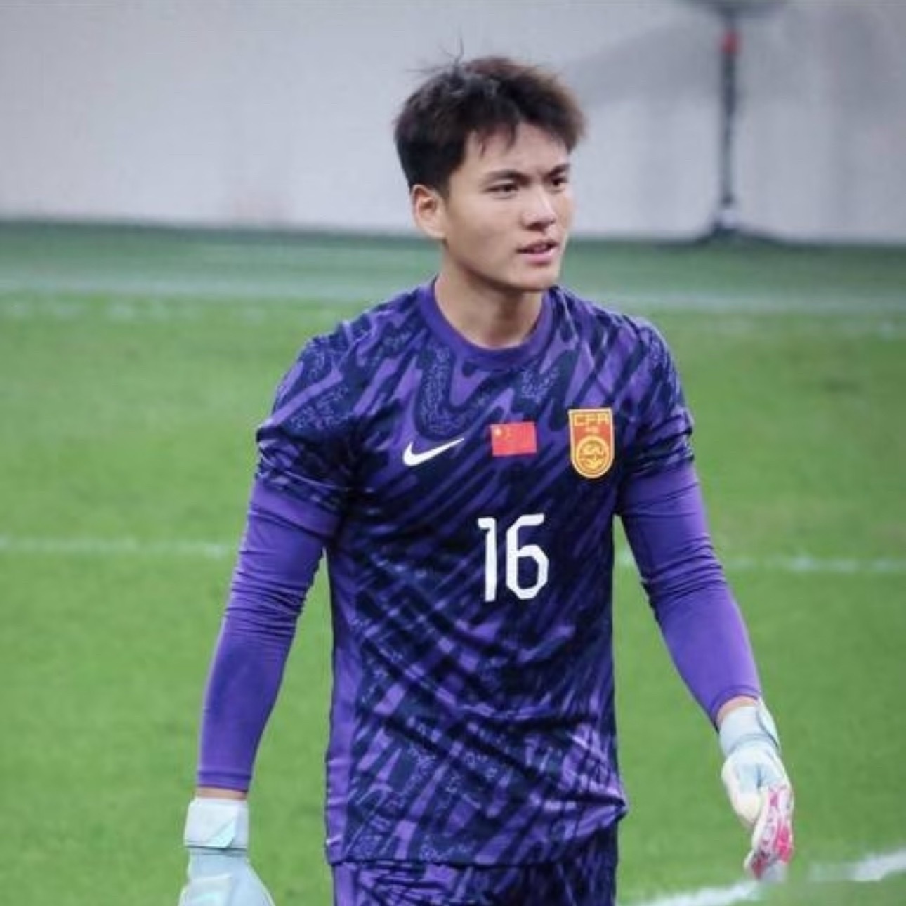 1月22日，央视《足球之夜》官方披露，21岁门将李昊成为2026中超冬窗最抢手球