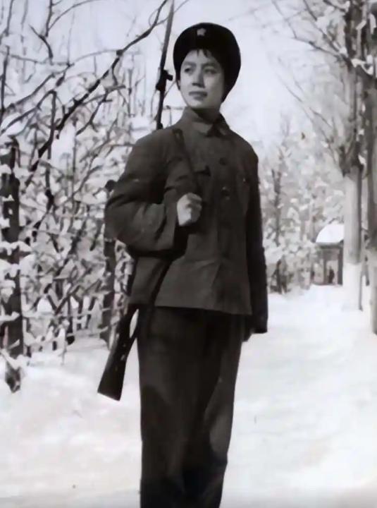 这是对越自卫反击战牺牲的第一位女战士郭蓉蓉，山东省烟台市福山镇西北关村人，197