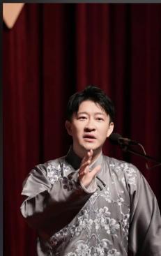 2019年，曹云金向唐菀提出离婚，没想到，刚出民政局，就甩下500万给唐菀。说：