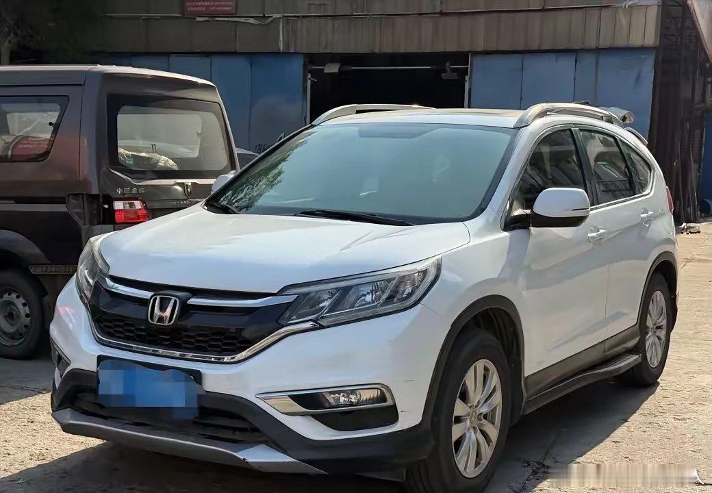 小姑子换了新车，开了10万公里的那辆CRV就问我想不想要。还说一直精心保养，给2