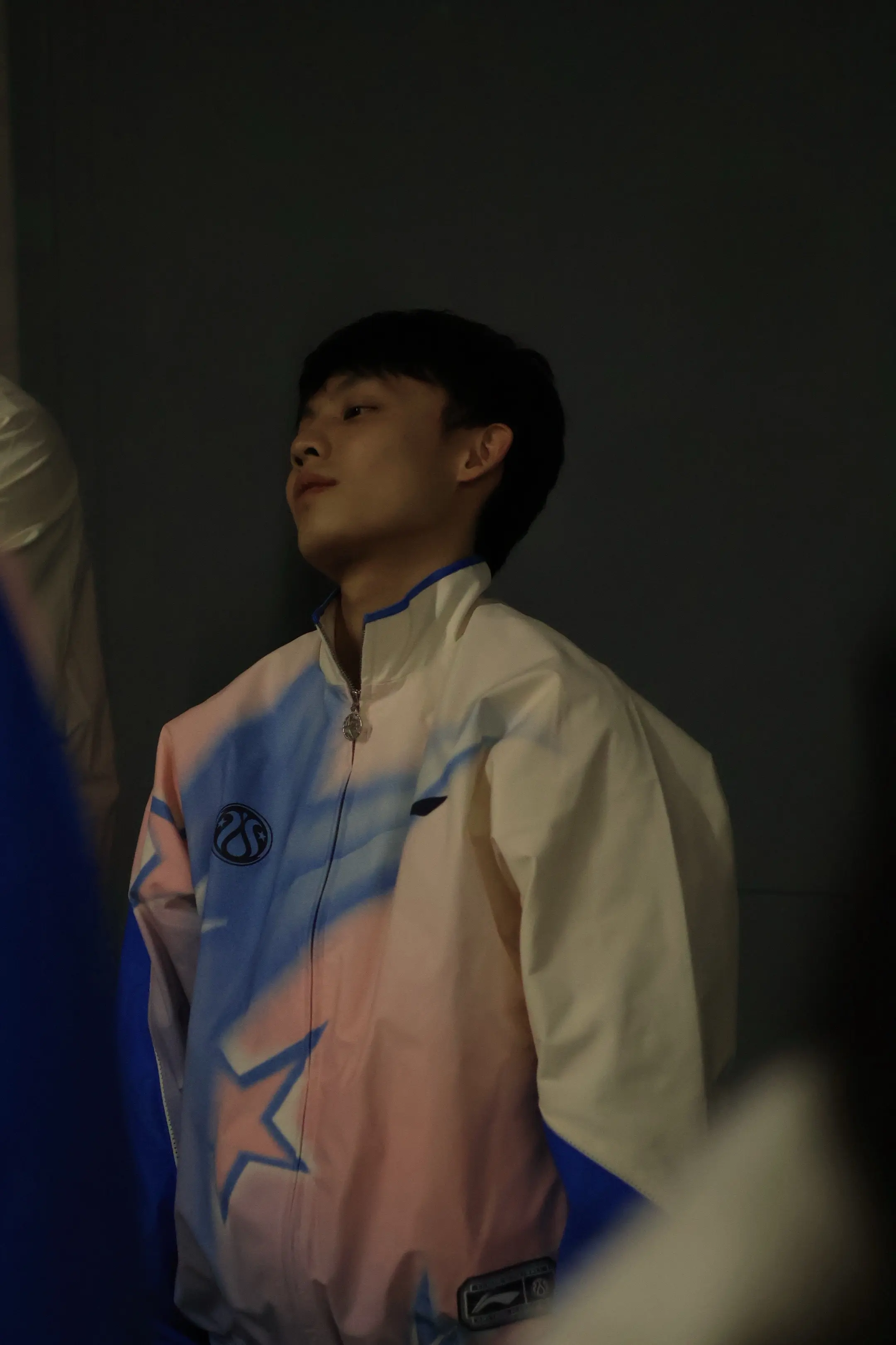 “徐杰现在的处境有多辛苦”