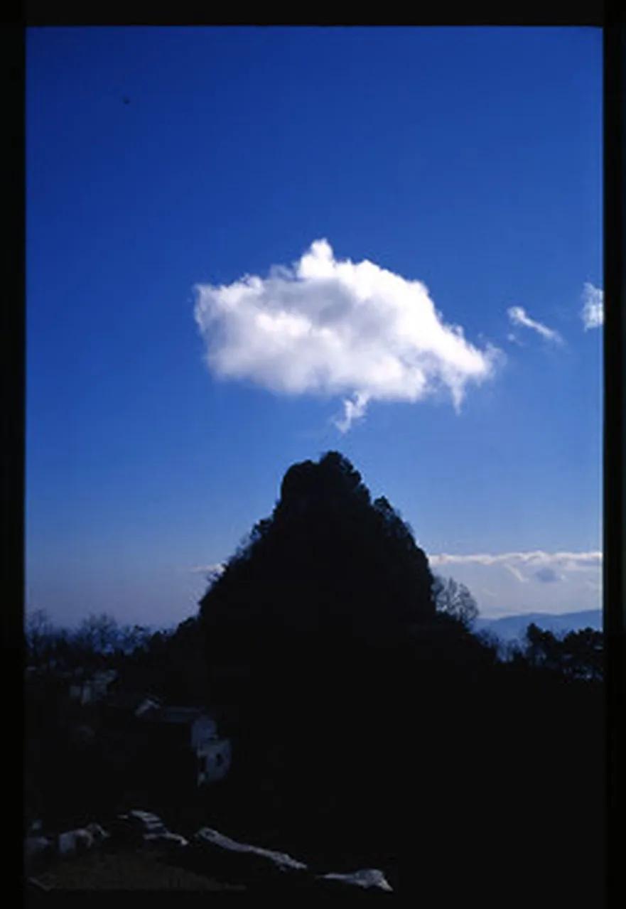 为什么大多数人是存不住钱的？大多数人存不住钱，根本不是不够努力，是因为你不仅穷