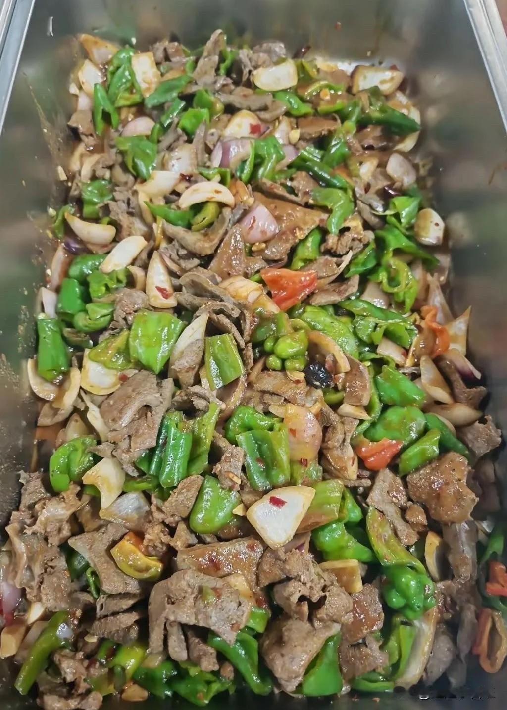 据说这食堂伙食超99%企业，你们怎么看？