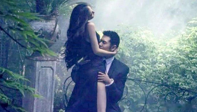 黄晓明和杨颖有多狂野？看看他们的婚纱照，网友：也只有他俩能拍出这种感觉，叶珂连1