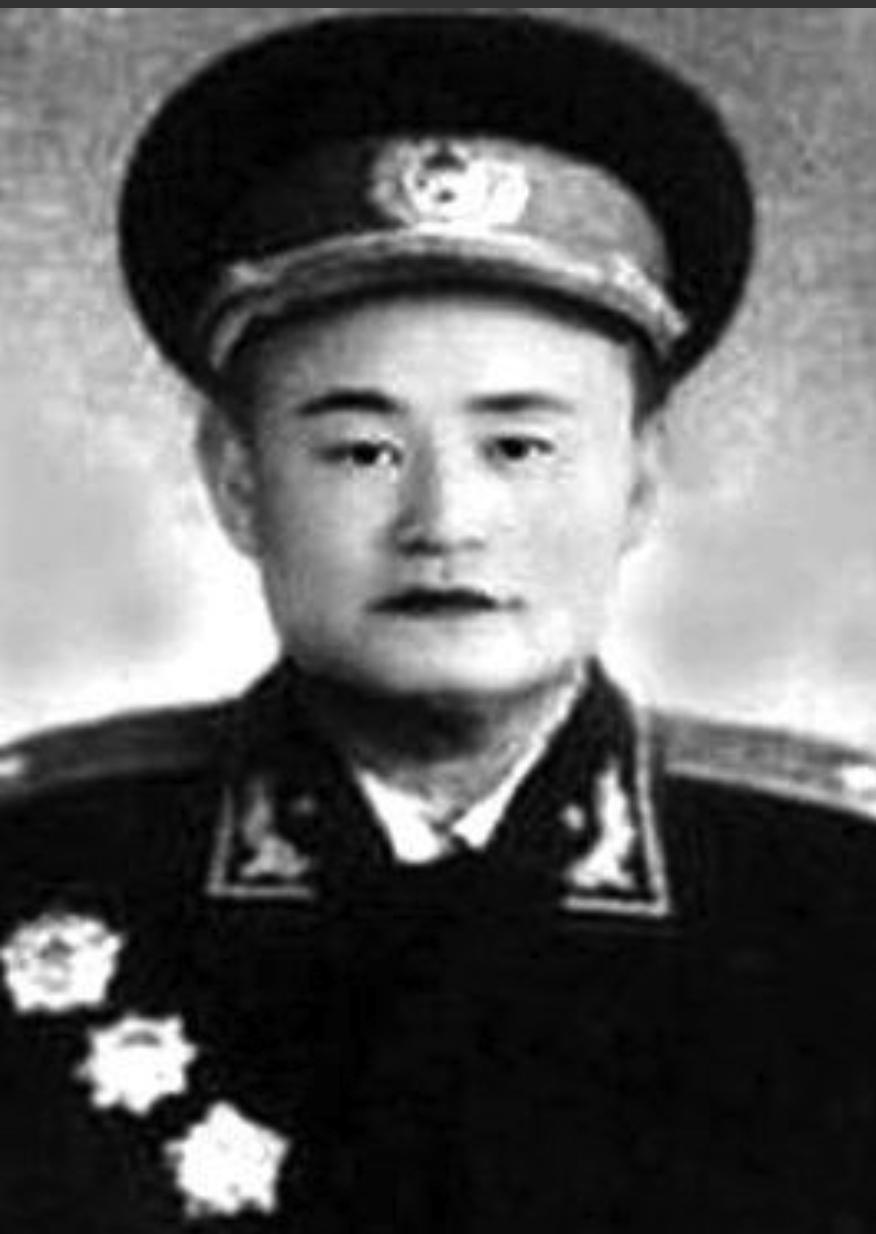 1957年，31军副军长李发检查战备时，警卫员突然朝他连开3枪！毛主席震怒："务