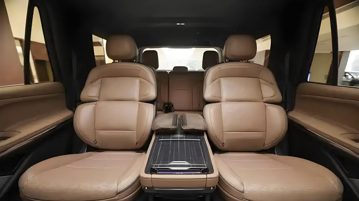 美式“大块头”SUV,车长5657mm,内饰堪比游艇奢华,配V6发动机