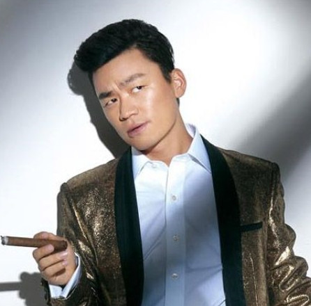 2008年，刘若英的演唱会即将到来，她给王宝强打电话邀请他作为嘉宾。可是，王宝强