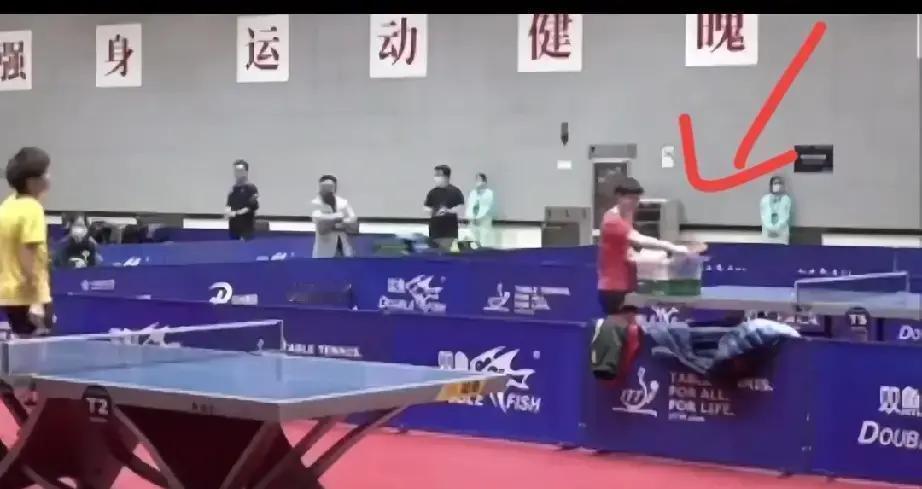 一个人，一面墙，一万次发球。这就是孙颖莎世界第一的起点。东京奥运前，她是队