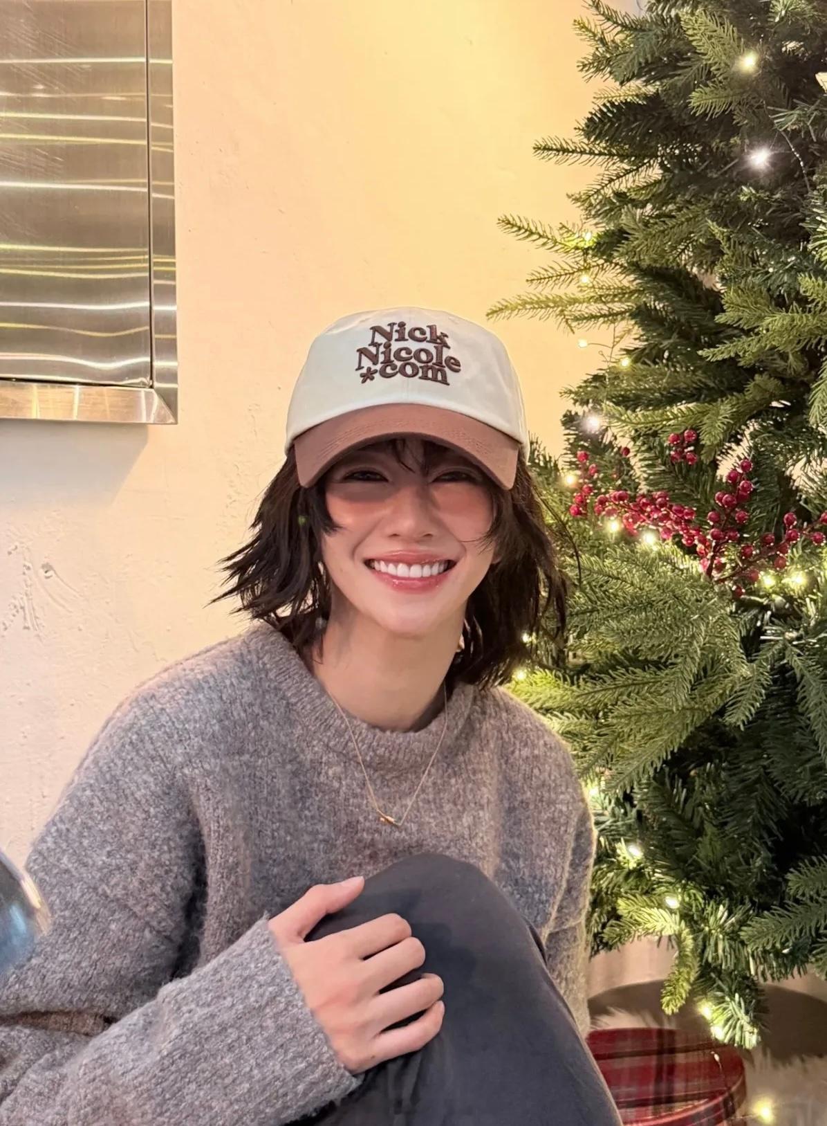 徐睿知徐睿知超小脸的她