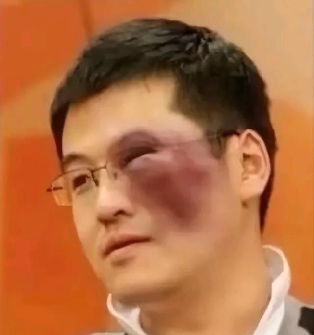 杨毅惨遭打脸！掘金队对雷霆队G1赛后，国內著名篮球评论员杨毅十分肯定地认为，这