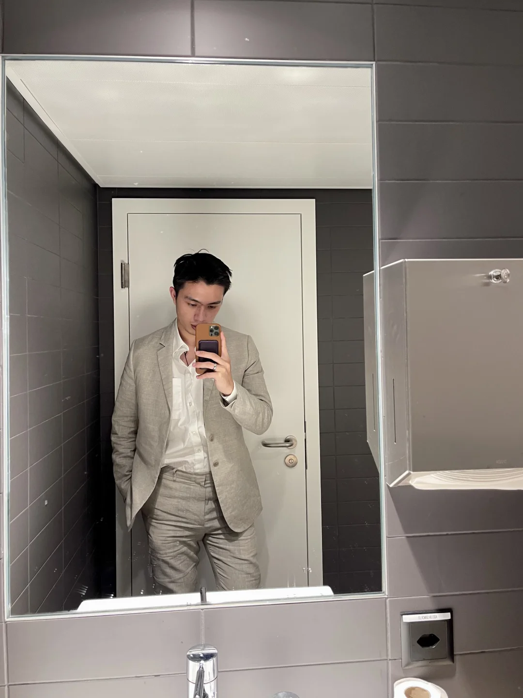 男生衣橱里cos+massimodutti+优衣库就够了