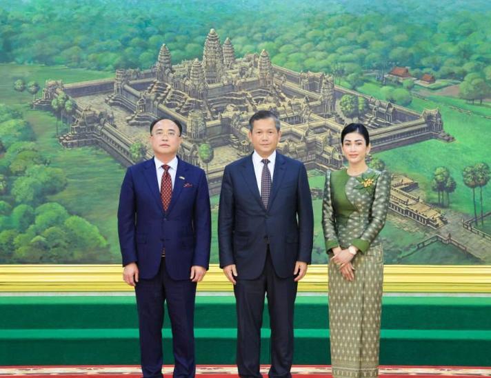 柬埔寨战事不利，严重缺乏武器，号召柬埔寨富商捐100万美元起步！之后柬埔寨富
