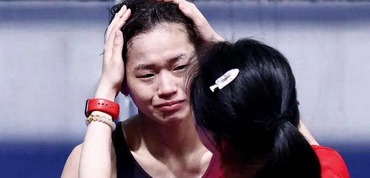 国家运动员保送名单终于曝光，全红婵无缘985！同样是金牌拿到手软的跳水天才，为何