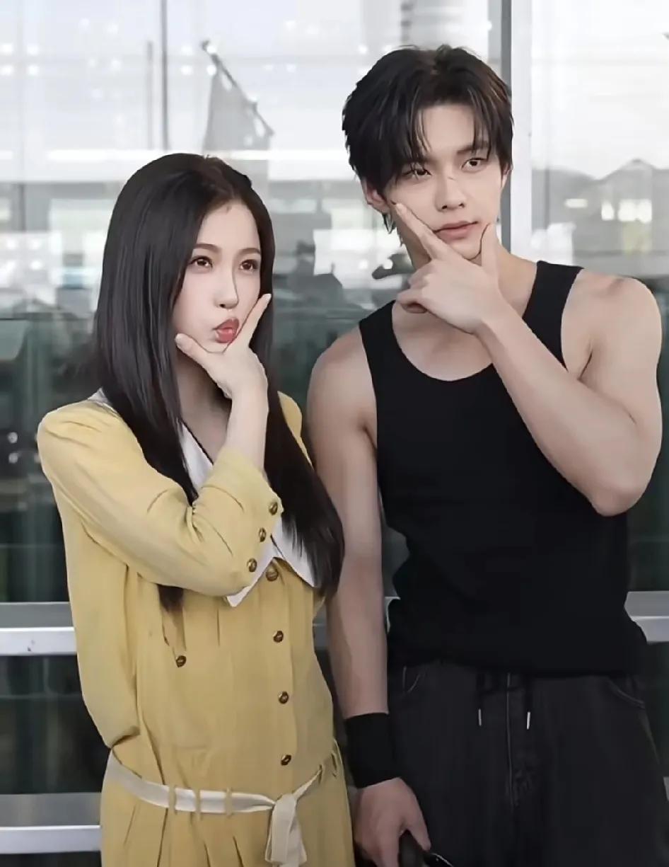 一觉醒来，虞书欣和何与的剧霸屏，作为上海独生女，状态很不错，俊男靓女很般配。我