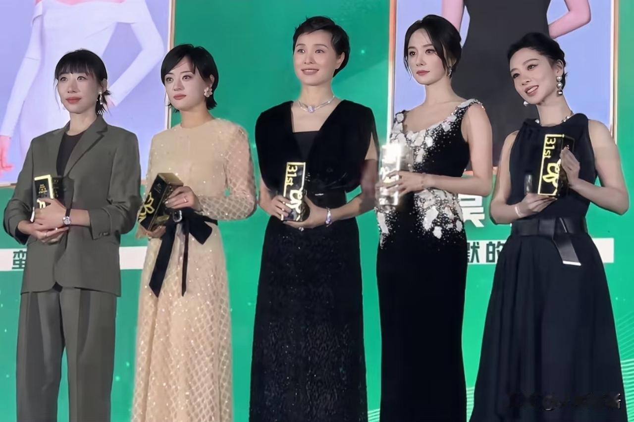 白玉兰提名一出，争议先来了同样是入围白玉兰的女演员，有人先看作品，有人先看婚