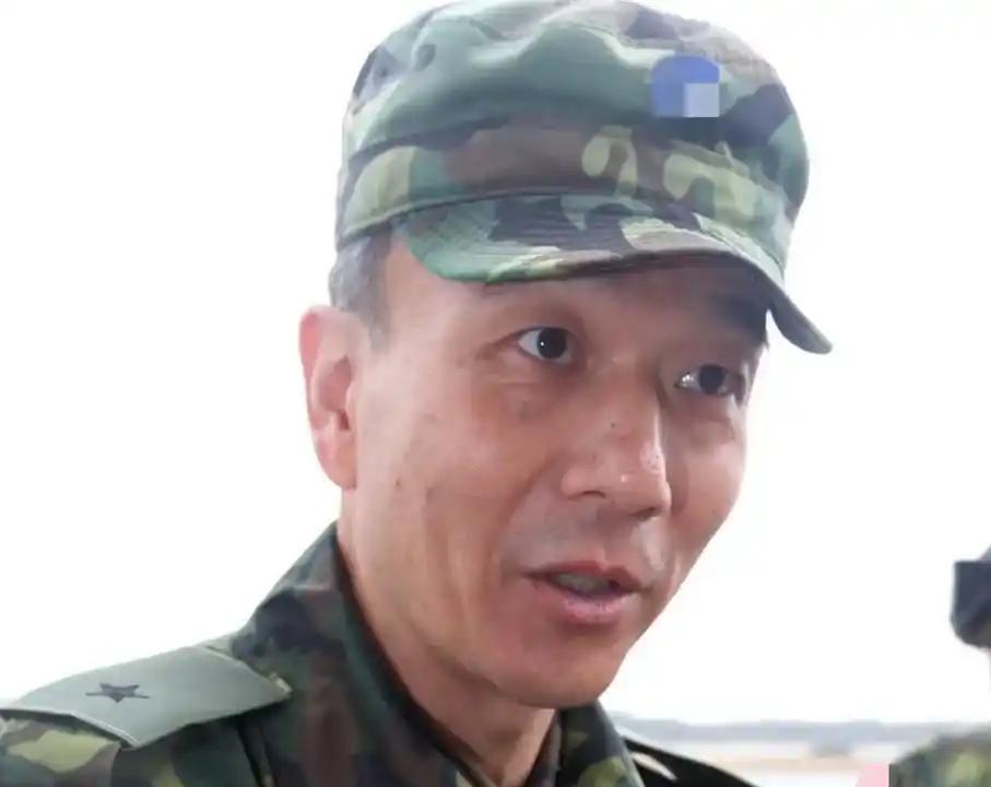 于北辰，这位人物堪称矛盾综合体。他在直播中自称祖籍山东莱阳，言语间曾为自己身为中